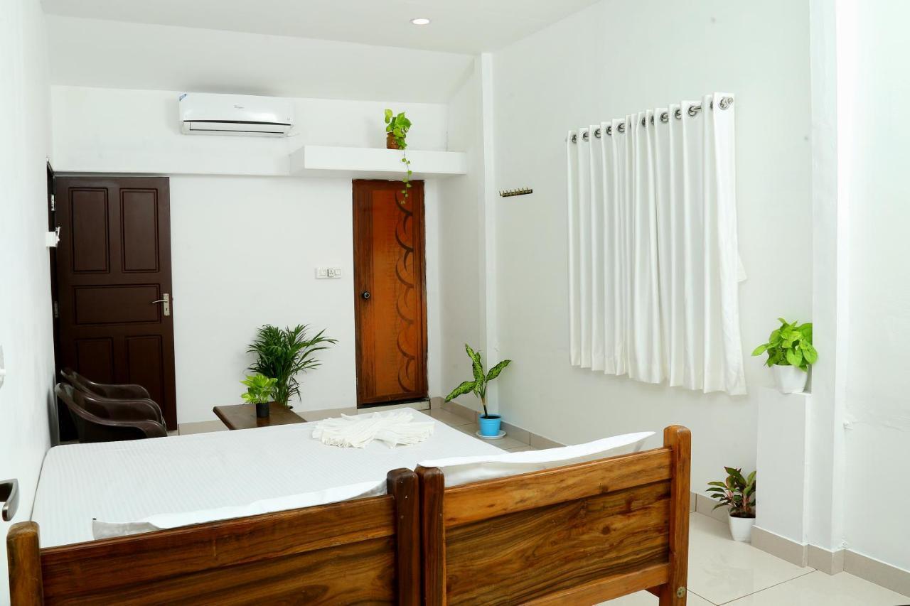 Bethesda Inn Kochi Buitenkant foto
