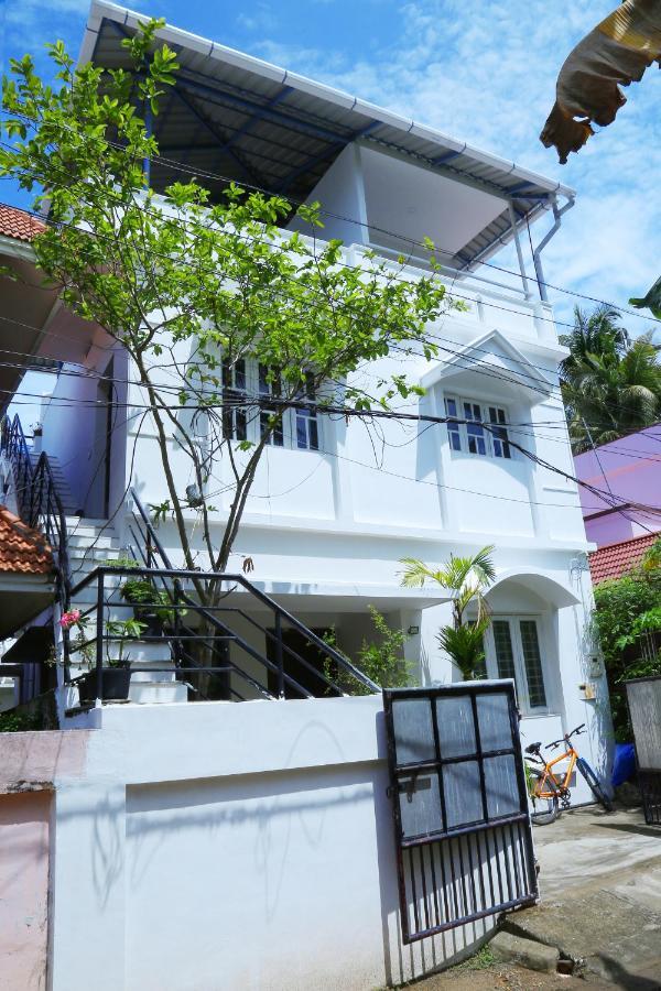 Bethesda Inn Kochi Buitenkant foto