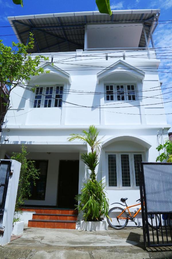 Bethesda Inn Kochi Buitenkant foto