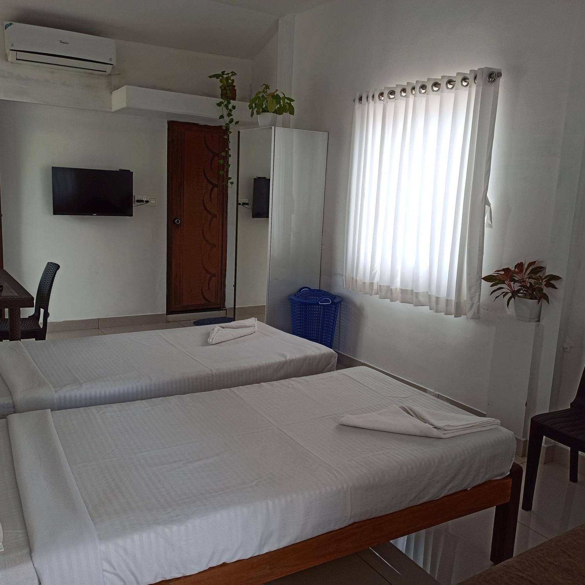 Bethesda Inn Kochi Buitenkant foto